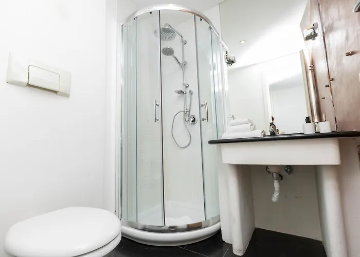 Fontana Di Trevi Modern Apartment